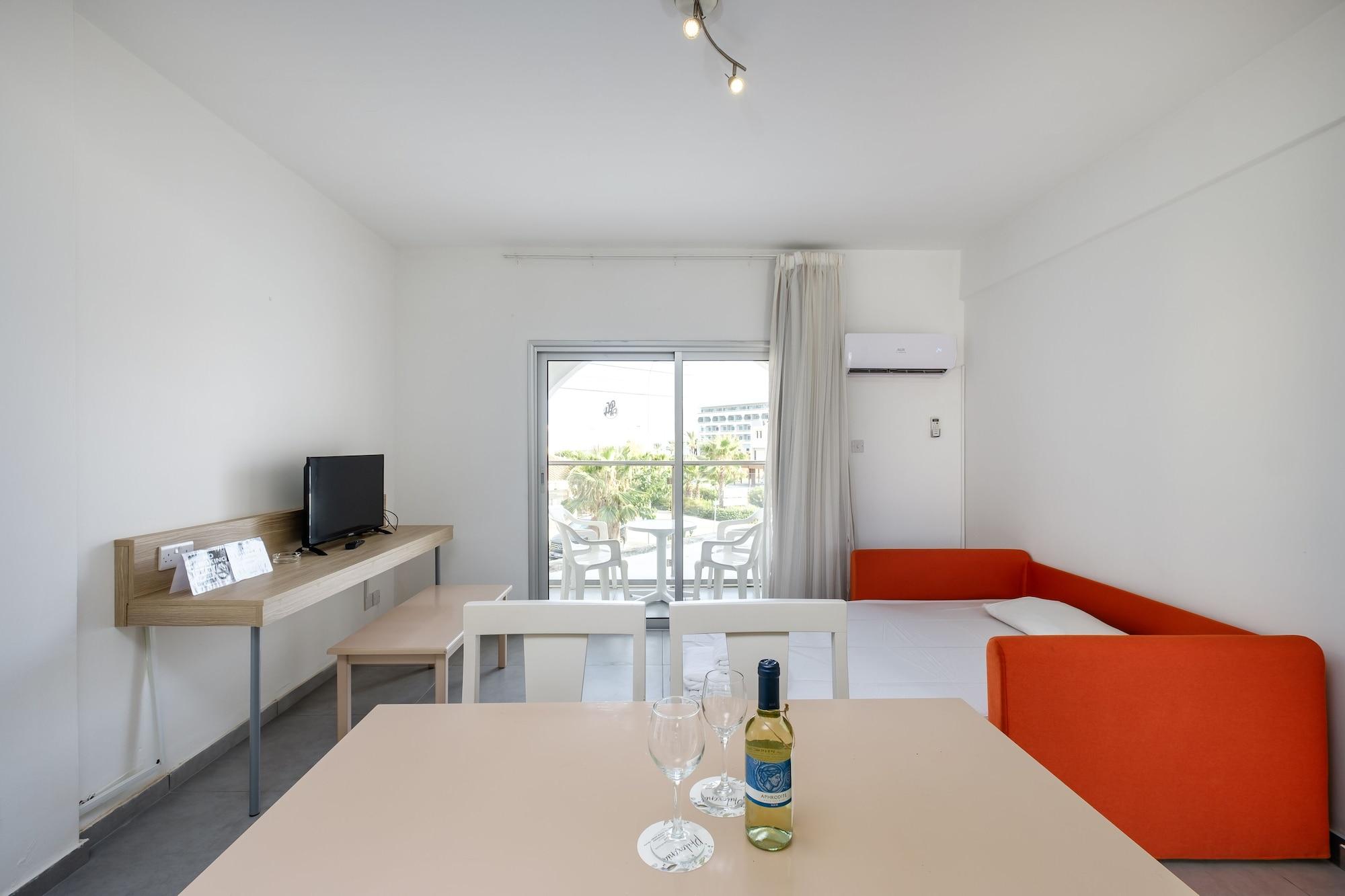 Pandream Hotel Apartments Paphos Extérieur photo