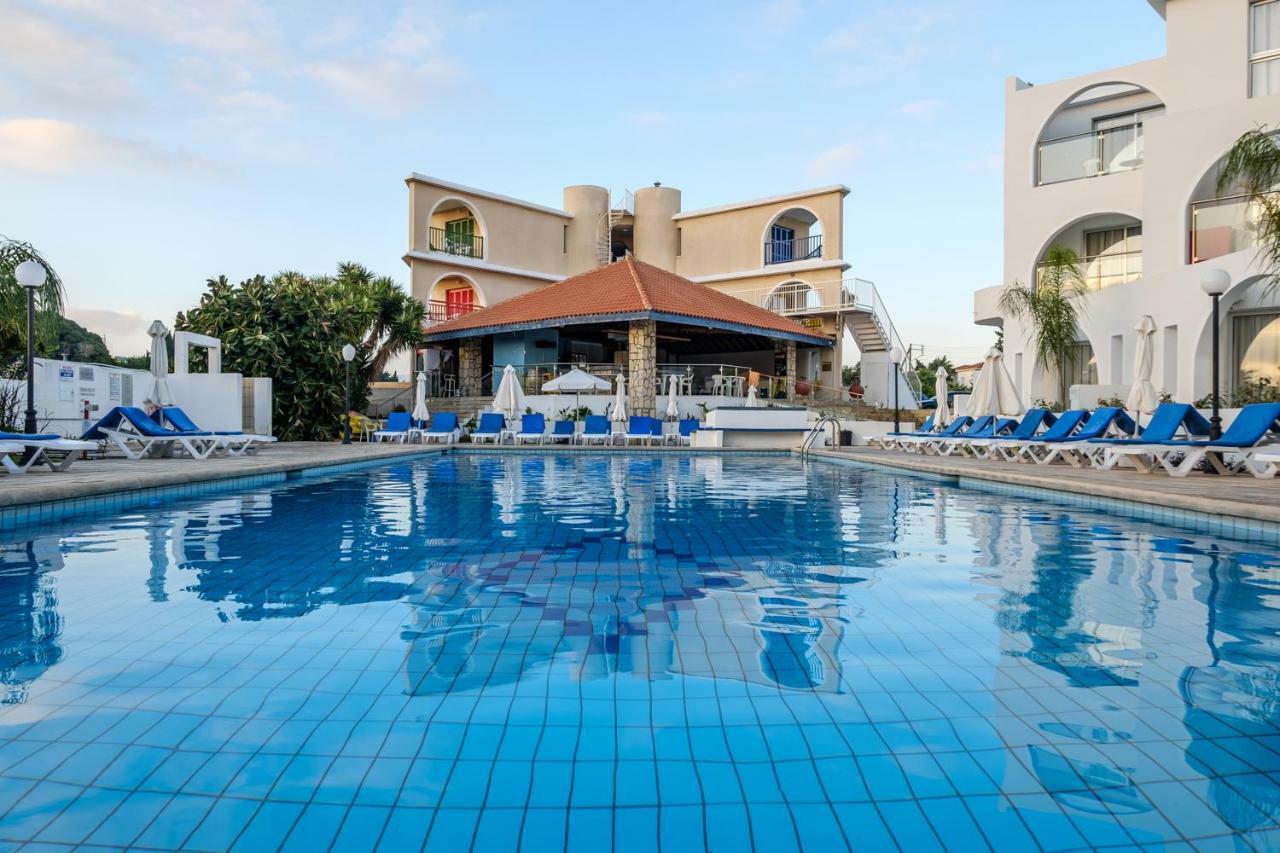Pandream Hotel Apartments Paphos Extérieur photo
