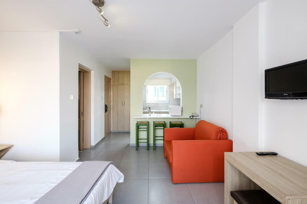 Pandream Hotel Apartments Paphos Extérieur photo
