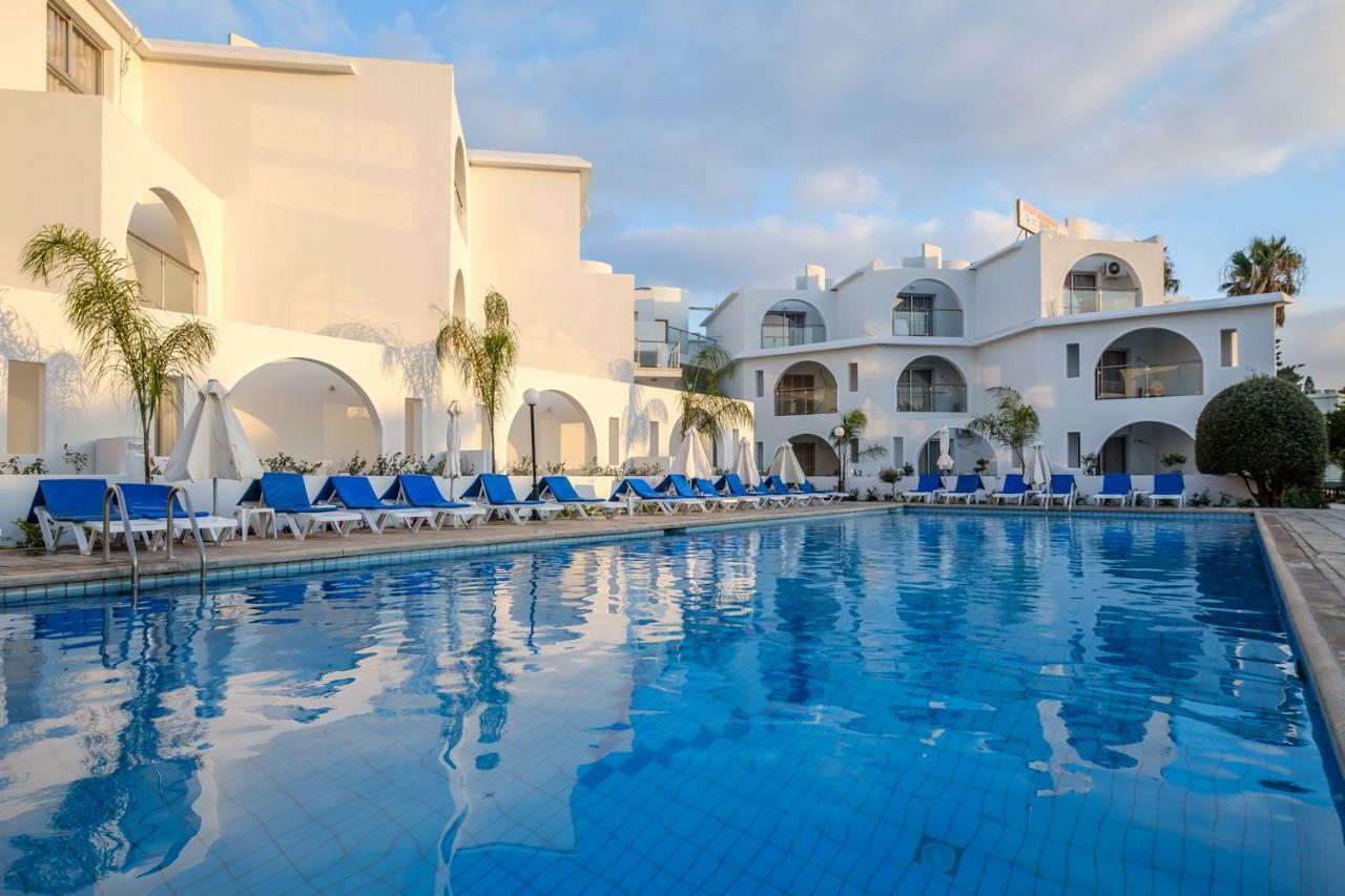 Pandream Hotel Apartments Paphos Extérieur photo