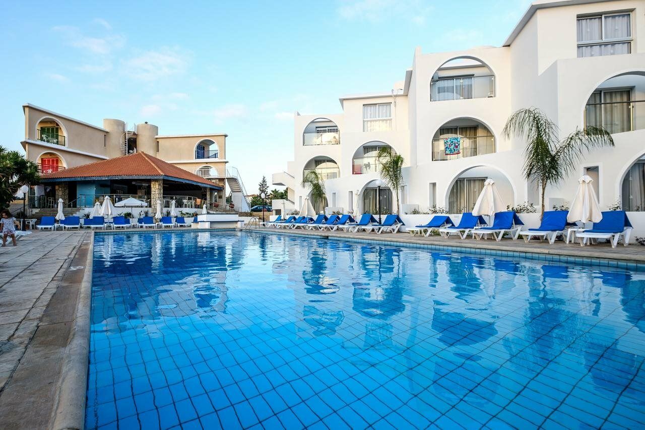 Pandream Hotel Apartments Paphos Extérieur photo